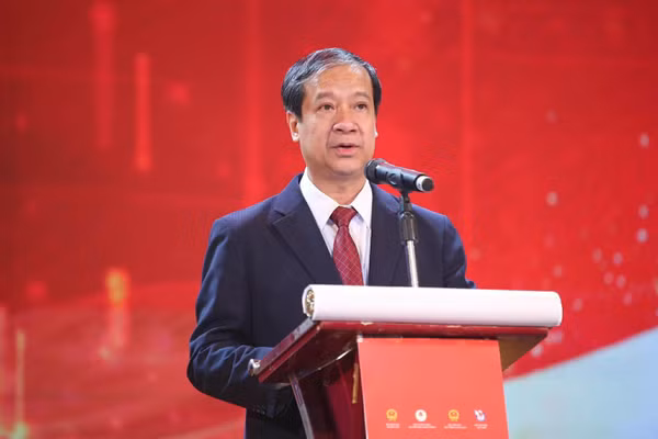 Bộ trưởng Bộ GD&ĐT Nguyễn Kim Sơn phát biểu tại lễ trao giải Giải Báo chí toàn quốc Vì sự nghiệp Giáo dục Việt Nam năm 2025.