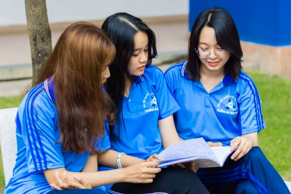  Nữ sinh Trường Đại học Bách khoa (Đại học Quốc gia TP Hồ Chí Minh). Ảnh: NTCC