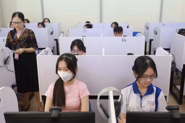 Chuyên gia cho rằng, để Kỳ thi tốt nghiệp THPT trên máy tính thành công, phải có hành lang pháp lý rõ ràng, với những quy định chi tiết, cụ thể. Ảnh: ITN