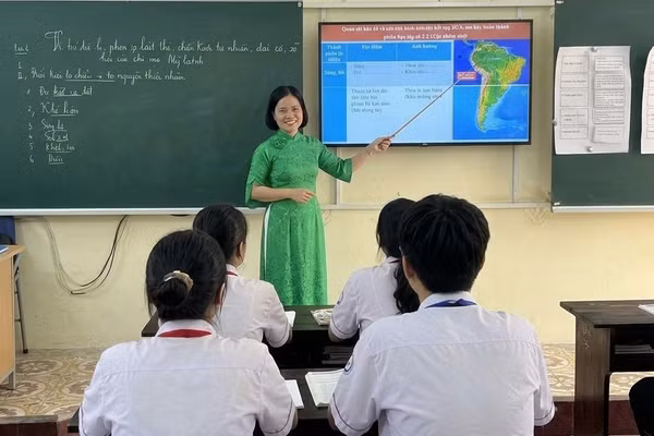 Giờ học tại Trường THPT Tô Hiến Thành (Thanh Hóa). Ảnh: NTCC