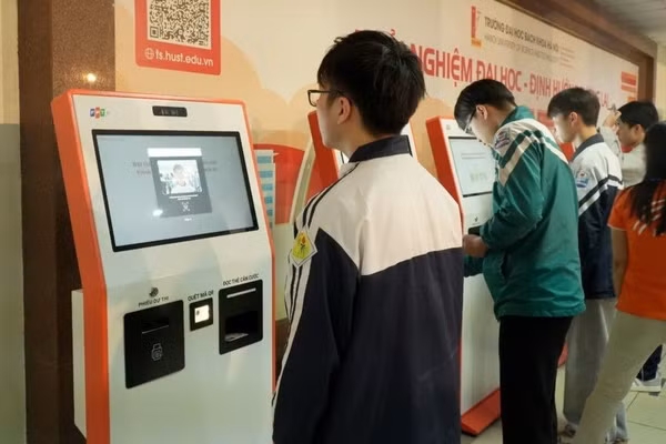 Thí sinh tham gia Kỳ thi đánh giá tư duy (TSA) năm 2026 do Đại học Bách khoa Hà Nội tổ chức. Ảnh: GDTĐ