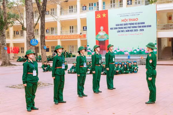 Học sinh Ninh Bình tham gia Hội thao Giáo dục quốc phòng và an ninh năm học 2025 – 2026. Ảnh: NTCC