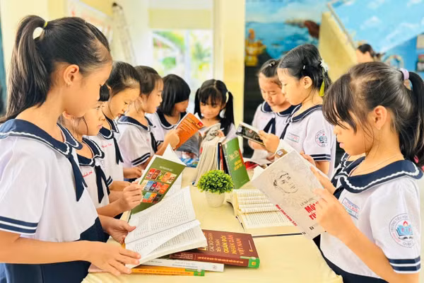 Hoạt động đọc sách của học sinh Trường Tiểu học Thuận Kiều (phường Đông Hưng Thuận, TPHCM).