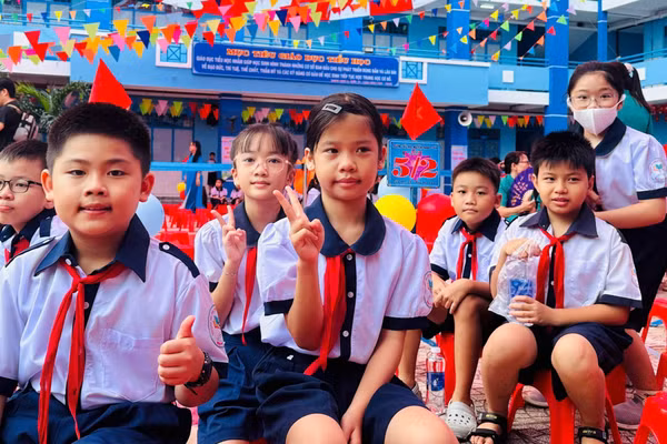 Học sinh Trường Tiểu học Nguyễn Thanh Tuyền (Tân Sơn Hòa, TPHCM) trong ngày khai giảng năm học mới. Ảnh: MA
