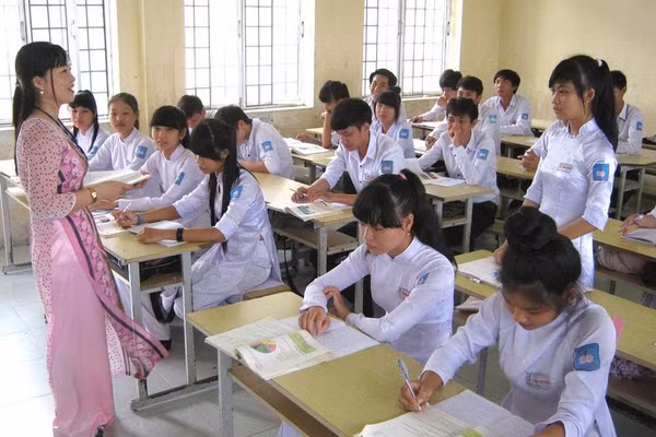 Điều học sinh cần nhất không chỉ là tri thức, mà là trái tim biết cảm và biết yêu. Ảnh minh họa