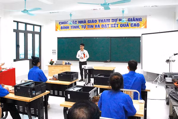 Bài thi của Trung tâm GDNN-GDTX Ân Thi.