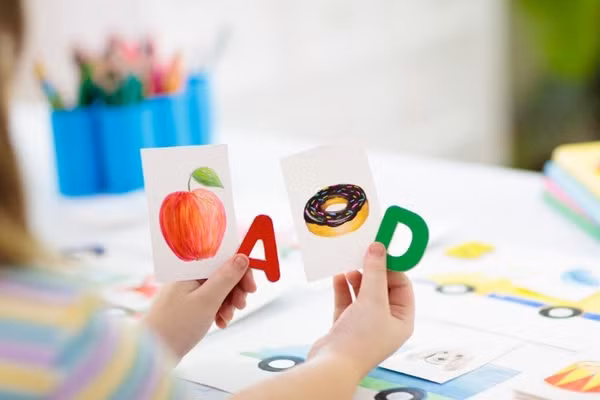 Tuổi tiểu học vẫn là một giai đoạn cực kỳ hiệu quả để học ngoại ngữ. Ảnh minh họa: ITN