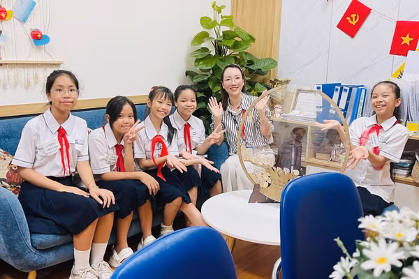Nhân sự làm công tác tư vấn tâm lý cần được chuyên nghiệp hóa. Ảnh: LC