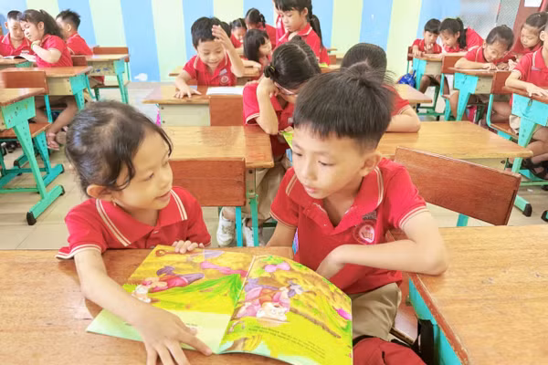 Hoạt động đọc sách của học sinh Trường Tiểu học Lê Văn Việt (phường Tăng Nhơn Phú). Ảnh: TV