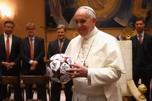 Chủ tịch FIFA, Messi và bóng đá thế giới thương tiếc Giáo hoàng Francis 