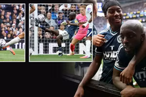 Tottenham rơi xuống đáy bảng Ngoại hạng Anh