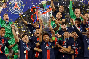 Chùm ảnh: PSG đánh bại Inter Milan 5-0, nâng cao Cúp vô địch Champions League 