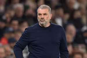 Tottenham sa thải HLV Postecoglou bất kể vô địch Europa League