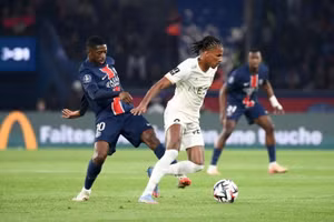 Thua trước đại chiến Arsenal, HLV PSG nói điều bất ngờ
