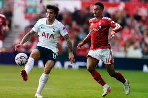 Tottenham chạm mốc tệ nhất 52 năm 
