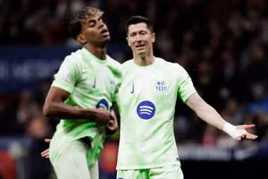 Barca dính loạt án phạt sau trận thua ngược Inter Milan tại Champions League 