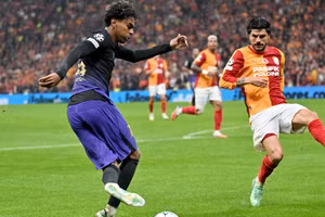 Yamal kiến tạo ‘siêu đỉnh’ ở Champions League