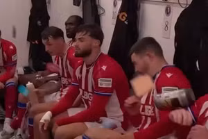 Video: 'Cơn thịnh nộ' của HLV nghiệp dư khiến CĐV Man Utd phát sốt