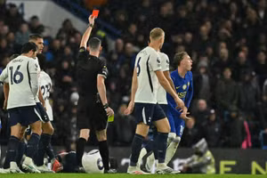 Tottenham làm được điều 'hiếm có' trước Chelsea 