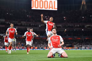 Ngoại hạng Anh chắc chắn có 5 suất dự Champions League mùa tới