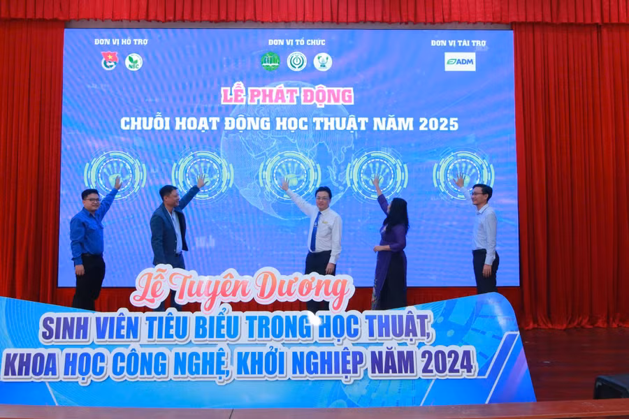 1000112008.jpg