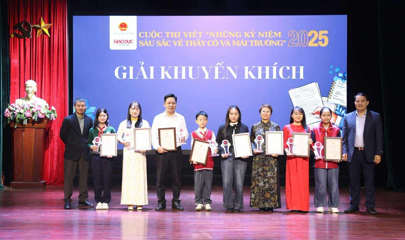 giai-khuyen-khich.jpg