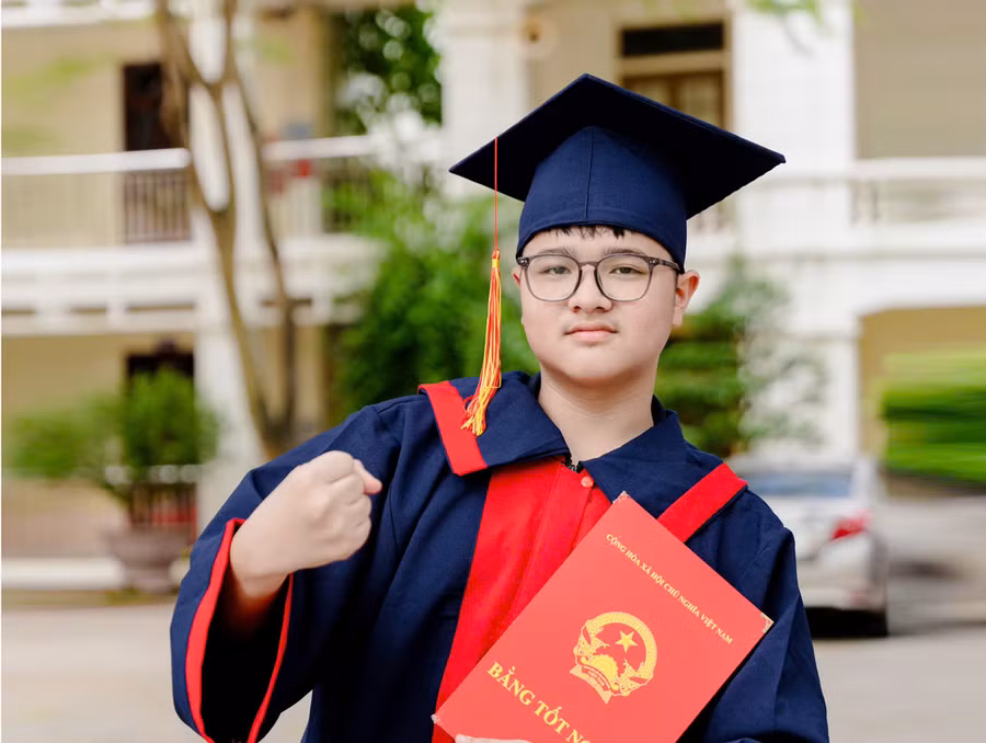 Em Đào Xuân Hướng.