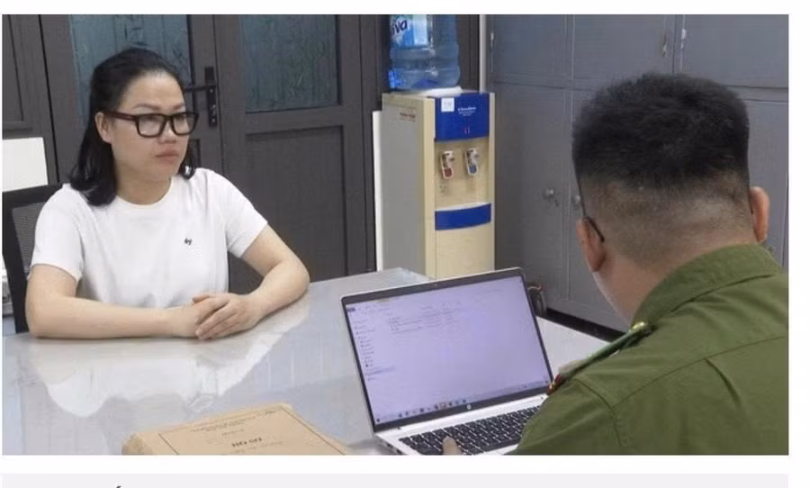 Bị can Mai Hà Trang tại Cơ quan điều tra. Ảnh: Công an Hà Nội.