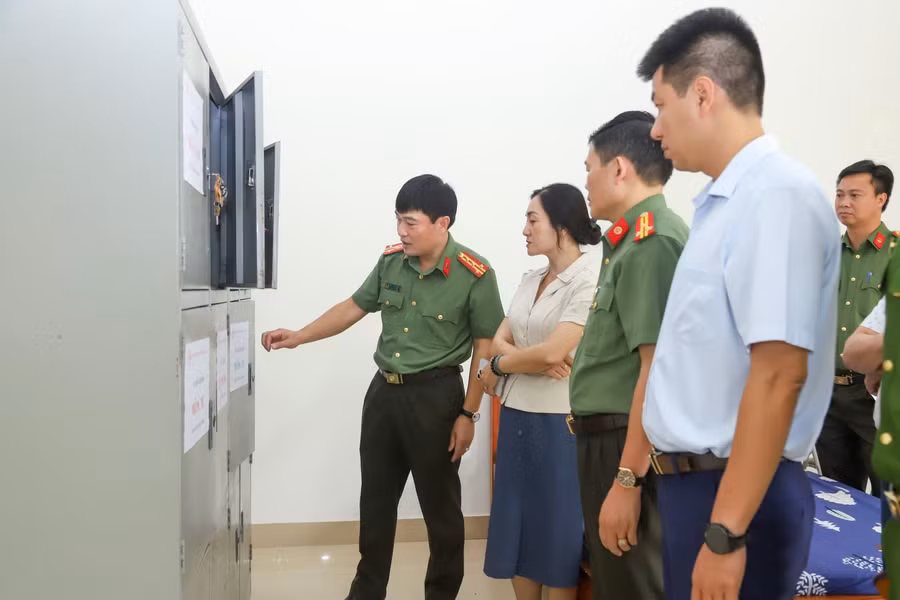 c-truong-thpt-tu-son-2.jpg