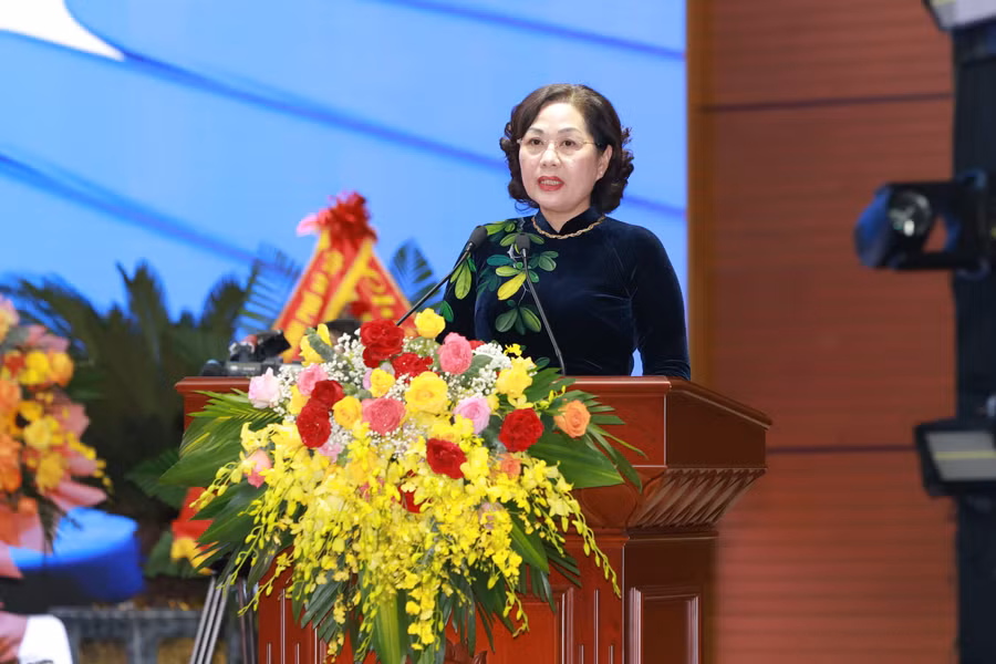 anh-5-td-nhnn-nguyen-thi-hong.jpg