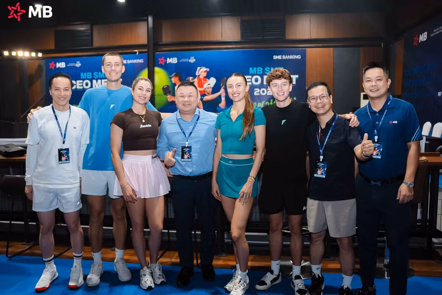 Đại biểu tham dự sự kiện.