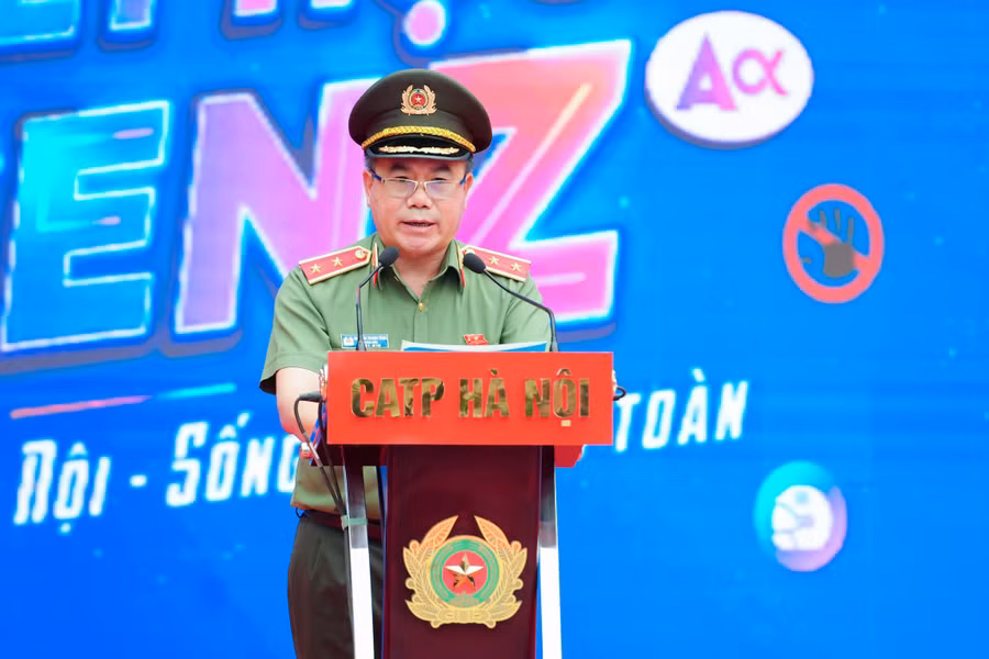 pt-03109.jpg