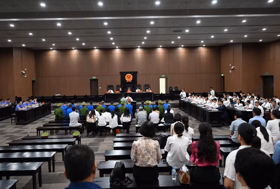 cuu-thu-truong-2.jpg