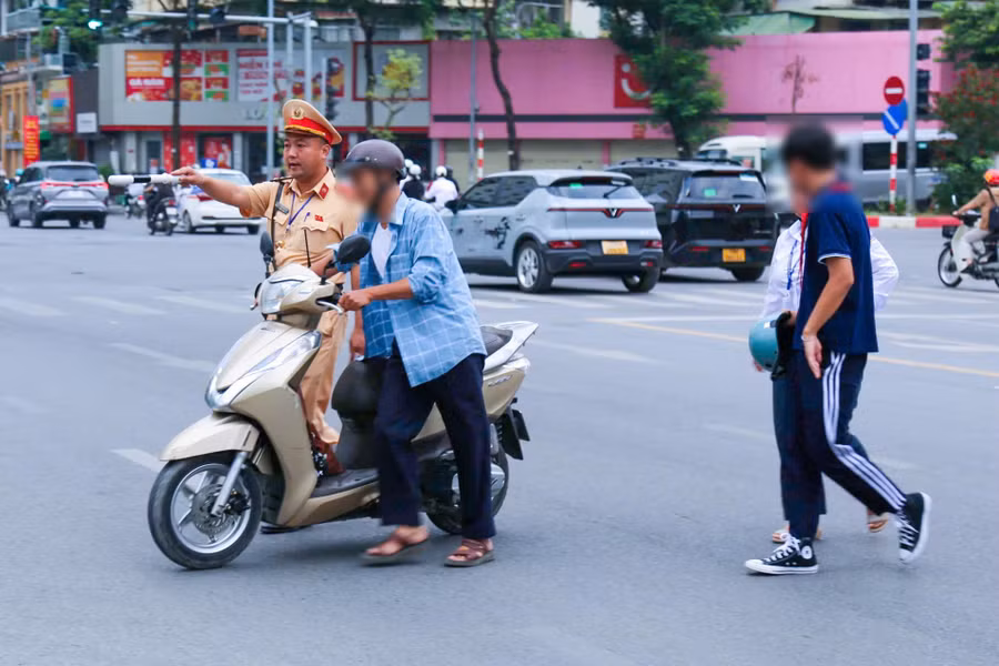 hoc-sinh-vi-pham-6.jpg