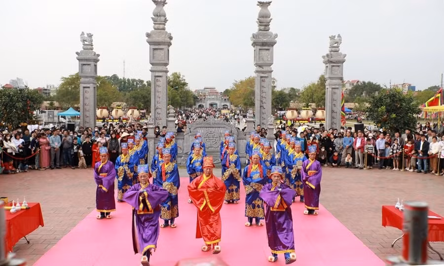 Lễ tế mở cửa đền diễn ra trang nghiêm tại đền Xương Giang.
