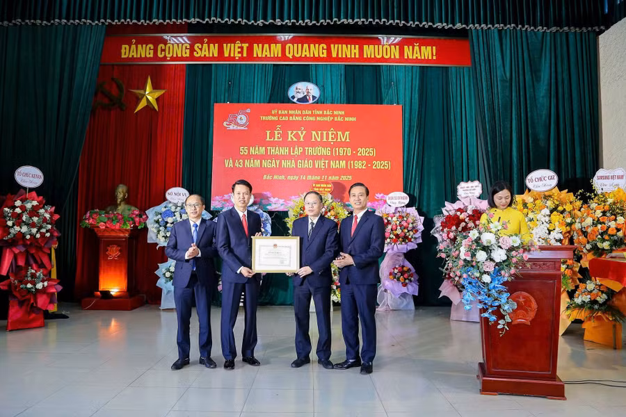 a-5.jpg