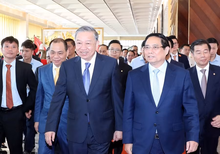 Tổng Bí thư Tô Lâm cùng các đại biểu dự Lễ khai mạc triển lãm. (Ảnh: BVH)