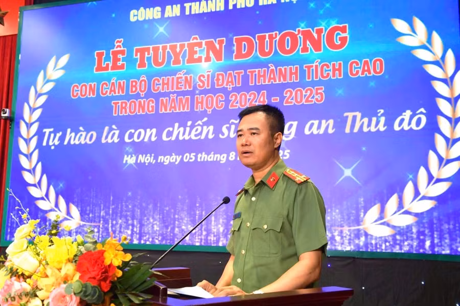 vinh-danh-2.jpg