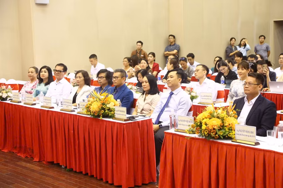 Ban lãnh đạo tham gia lễ công bố chương trình trọng điểm và tuần phim tài liệu chiều ngày 30/9,