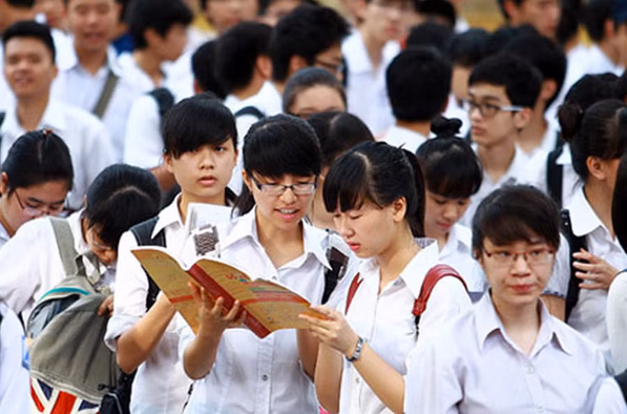 Chính phủ giao Chủ tịch UBND tỉnh chịu trách nhiệm toàn diện về Kỳ thi tốt nghiệp THPT tại địa phương ảnh 1