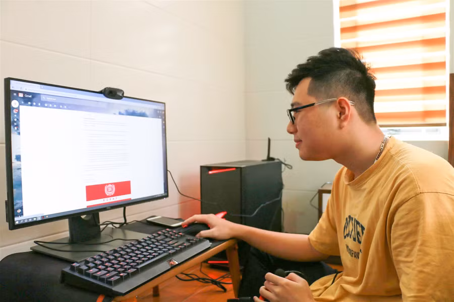 Nam sinh xứ Nghệ giành học bổng của 9 trường ĐH tại Mỹ ảnh 1