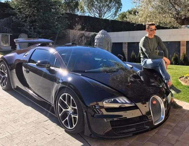 Ronaldo sắm siêu xe 8.5 triệu bảng… giải khuây ảnh 3