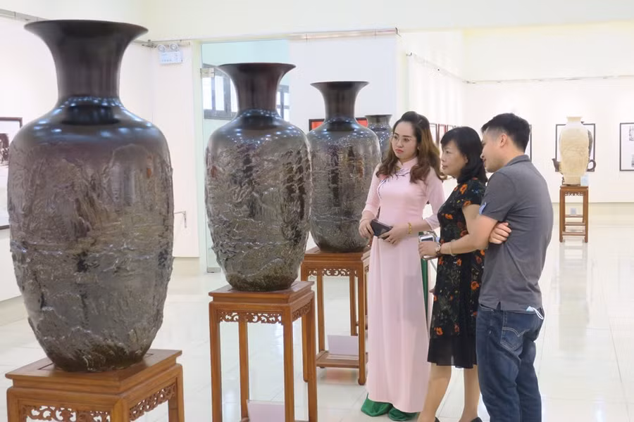 Hải Phòng: Nhiều hoạt động ý nghĩa kỷ niệm 130 năm ngày sinh Chủ tịch Hồ Chí Minh ảnh 2
