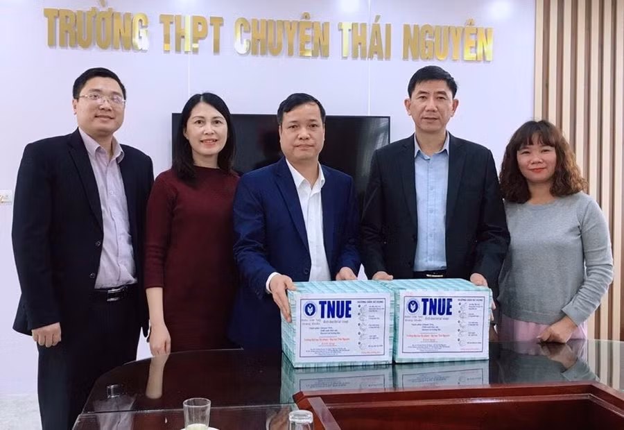 ĐH Thái Nguyên chủ động nguồn lực và giải pháp phòng, chống dịch Covid-19 ảnh 3