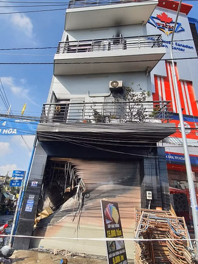 TP.HCM: Giải cứu kịp thời 7 người trong vụ cháy nhà ở Bình Tân ảnh 3