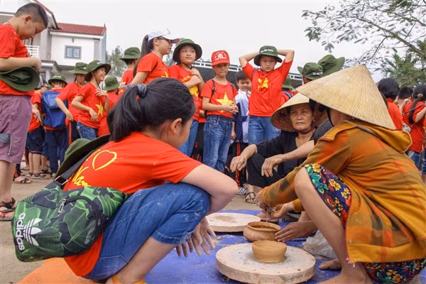 Nồi đất Trù Sơn trăm năm mộc mạc ảnh 2
