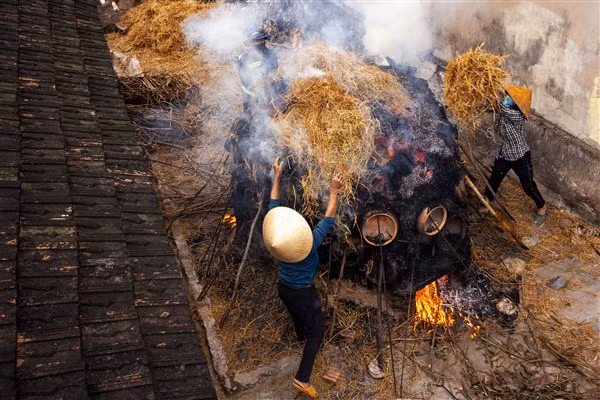 Nồi đất Trù Sơn trăm năm mộc mạc ảnh 1