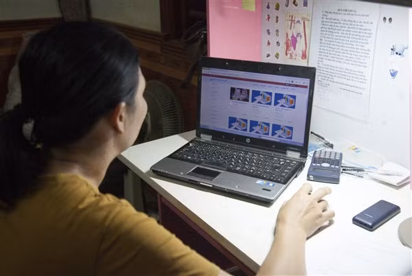 Lạc quan vượt khó khăn, bệnh tật