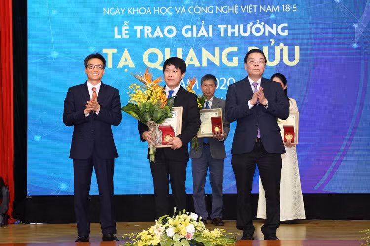 3 giảng viên đại học giành giải thưởng Tạ Quang Bửu 2020 ảnh 2