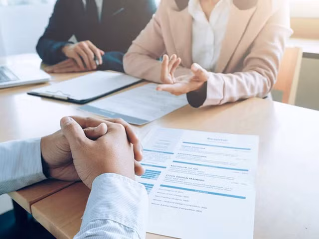 Trả lời thế nào khi nhà tuyển dụng hỏi: "Điểm yếu lớn nhất của bạn là gì?" ảnh 1